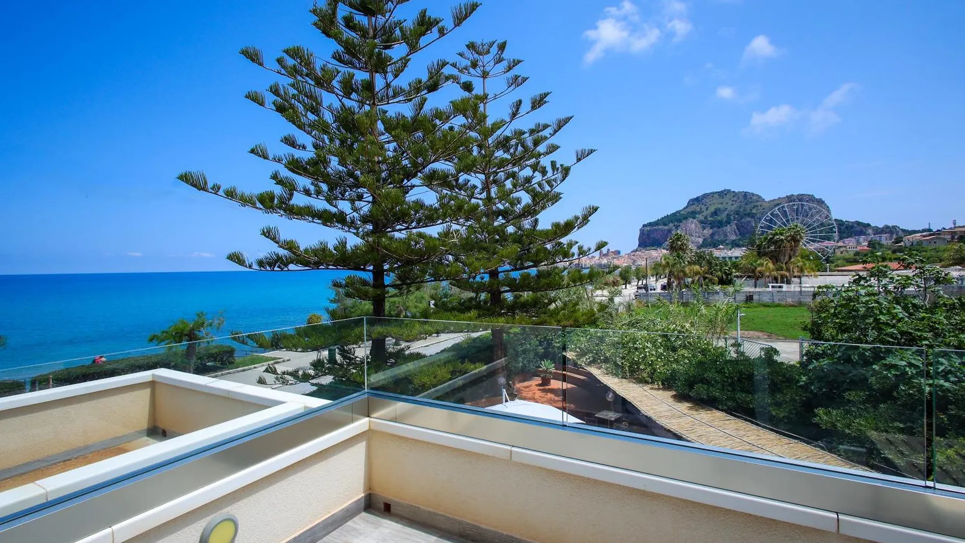 Hotel Tourist Cefalu Italy
